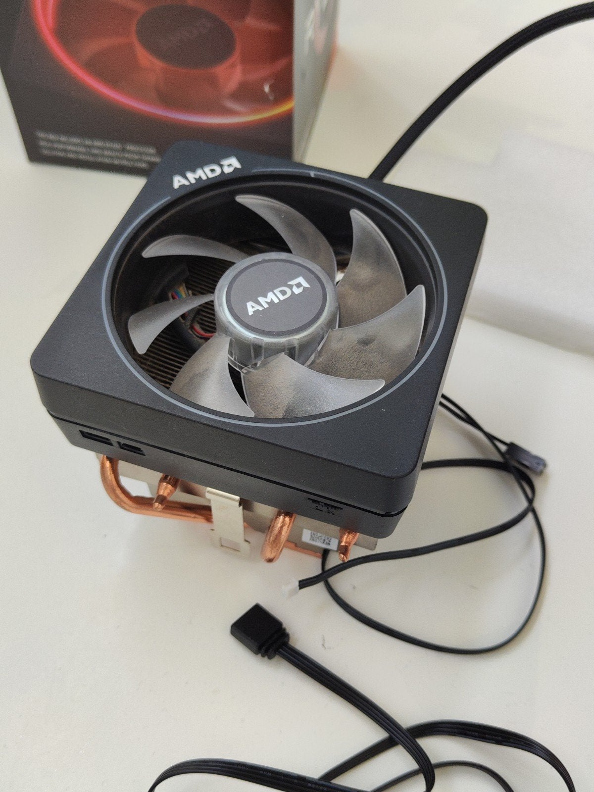 AMD Wraith Prism CPU Koeler voor AM4 (Ryzen 7 3700x), Computers en Software, Computerkoelers, Luchtkoeling, Ophalen of Verzenden