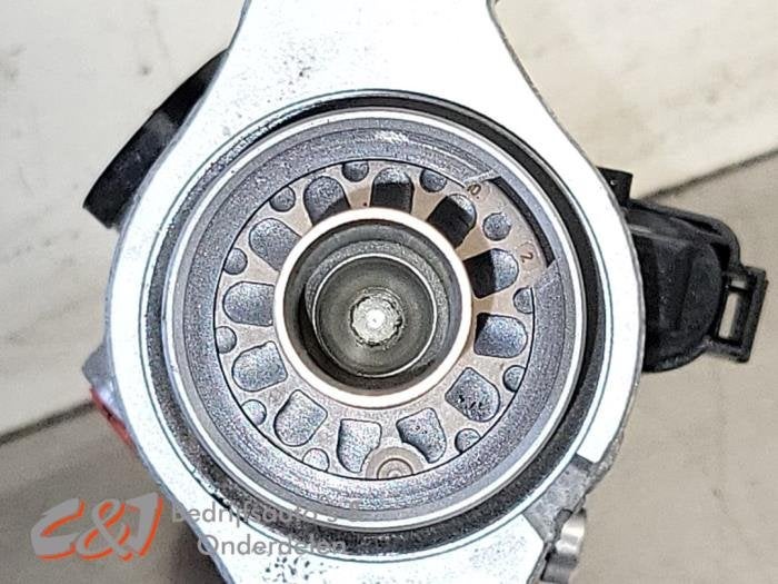 Hoofdremcilinder van een Volkswagen Transporter, Gebruikt, -, Volkswagen, -