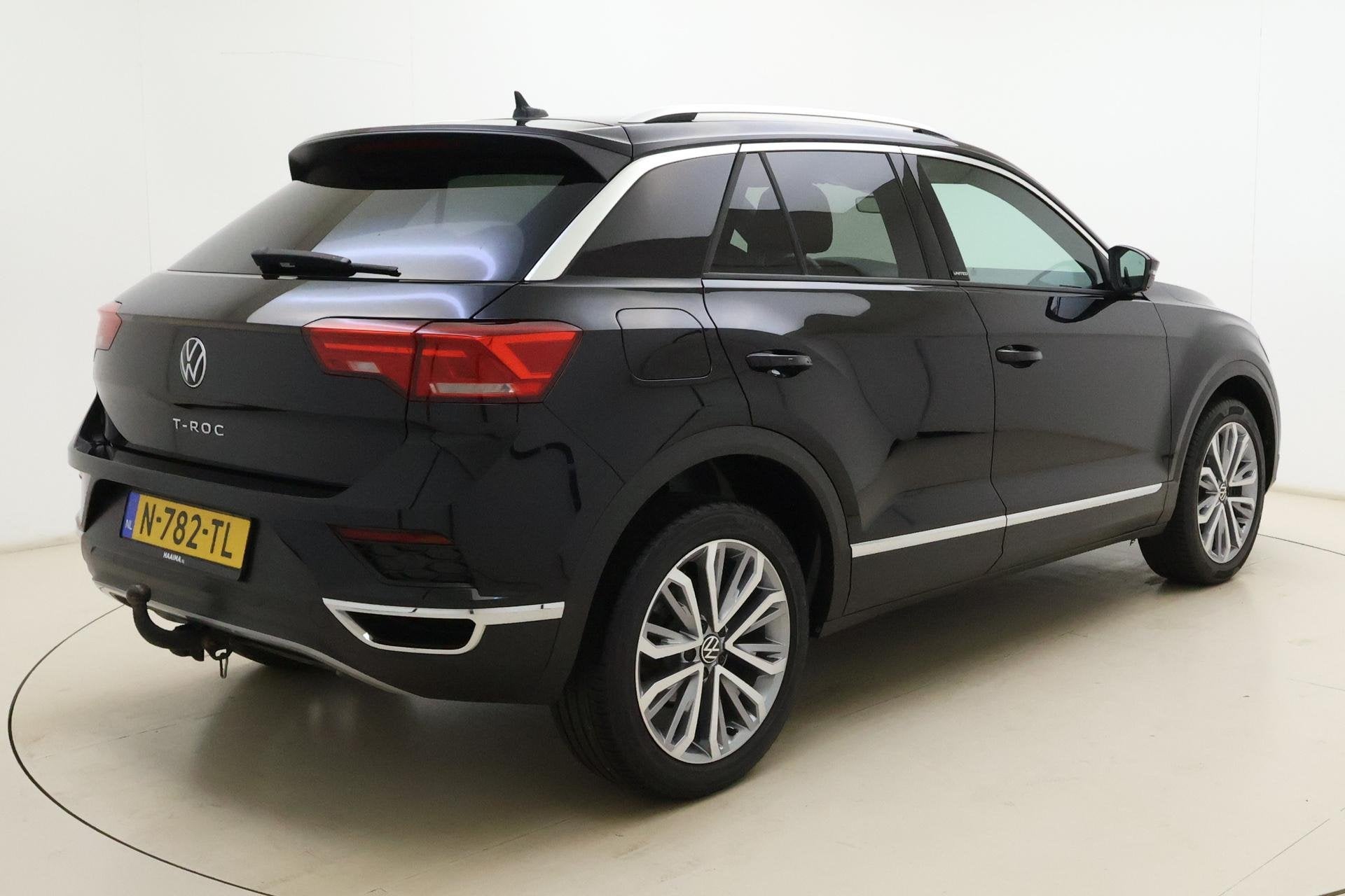 Volkswagen T-Roc 1.0 TSI Style Business | Navigatie | Trekha, Auto's, Volkswagen, Voorwielaandrijving, Stof, Gebruikt, 1194 kg