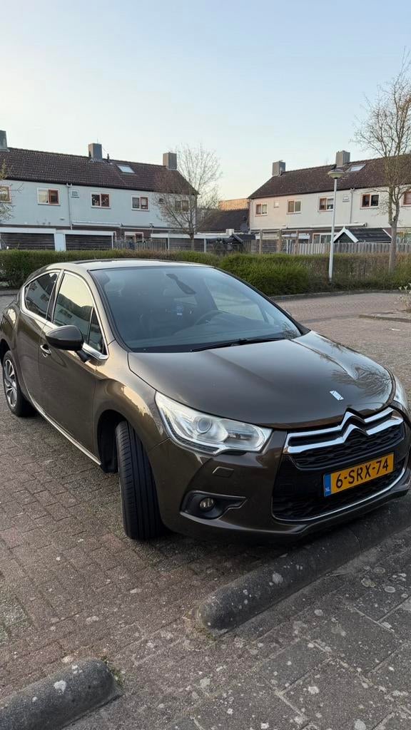 Citroën DS4 1.6 VTI 88KW 2013 Bruin, Auto's, Citroën, 4 cilinders, Bruin, Leder en Stof, Origineel Nederlands