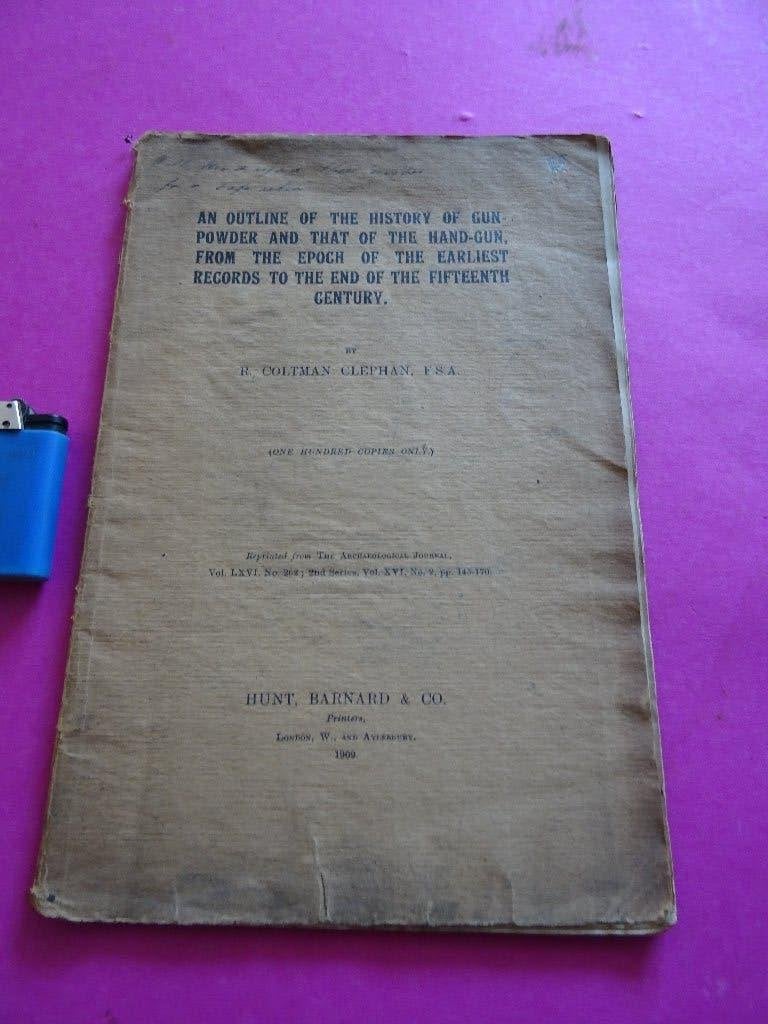 boekje 1909 100 copies only antieke wapens revolver geweer, Ophalen of Verzenden