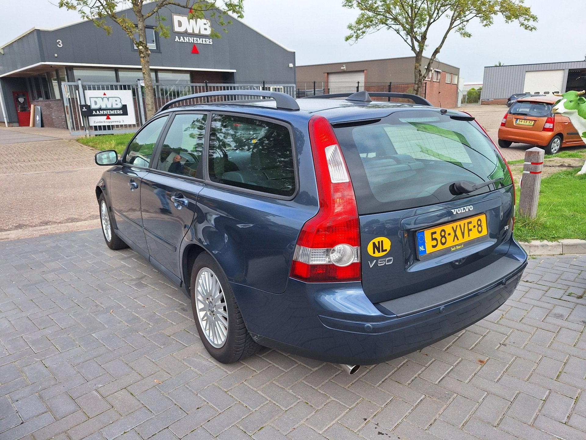 Volvo V50 2.5 T5 Summum / Super comfortabel / APK september, Auto's, Voorwielaandrijving, Gebruikt, 700 kg, Blauw