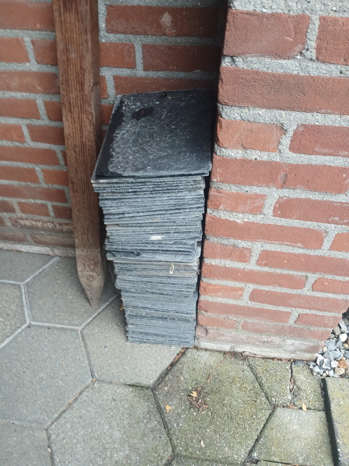 Stapel leistenen te koop - ca. 80 stuks, Doe-het-zelf en Verbouw, Dakpannen en Dakbedekking, Ophalen, Gebruikt, Steen of Klei