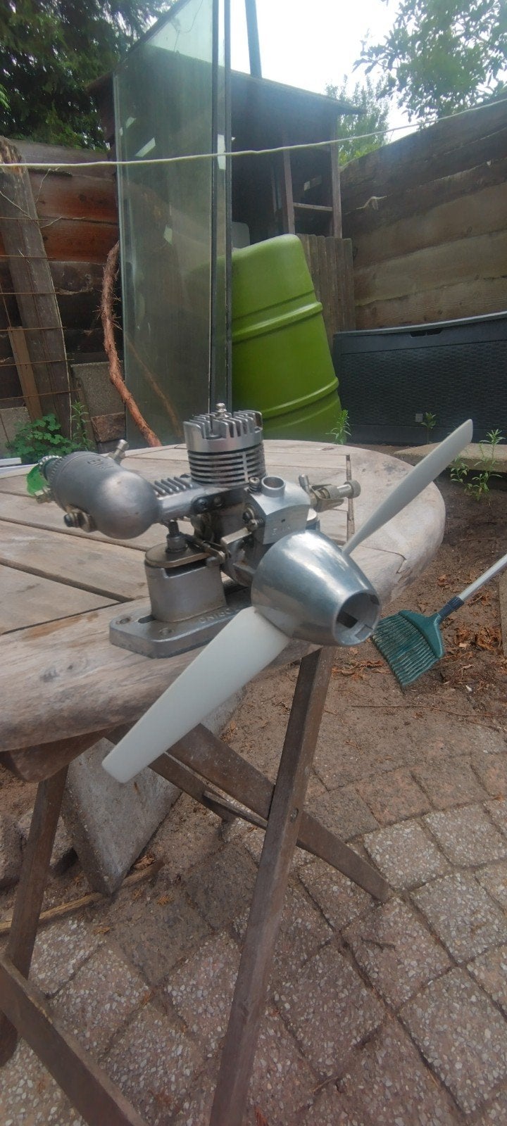 ENYA 25x RC vliegtuigmotor incl. uitlaat en propeller, Ophalen of Verzenden, Zo goed als nieuw, Overige merken