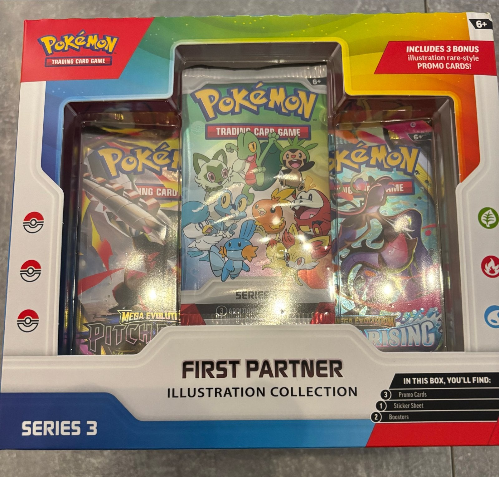 Pokémon First Partner Illustration Collection Series 3, Hobby en Vrije tijd, Verzamelkaartspellen | Pokémon, Ophalen, Nieuw, Booster