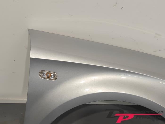 Scherm rechts-voor van een Seat Leon (LS7Y), Gebruikt, -, -, Ophalen of Verzenden