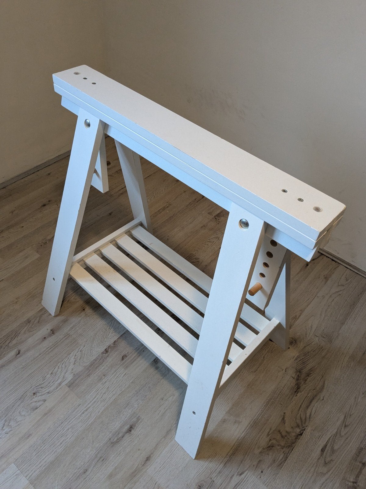 ikea Finnvard schraag wit - origineel, Ophalen, Gebruikt, Overige houtsoorten