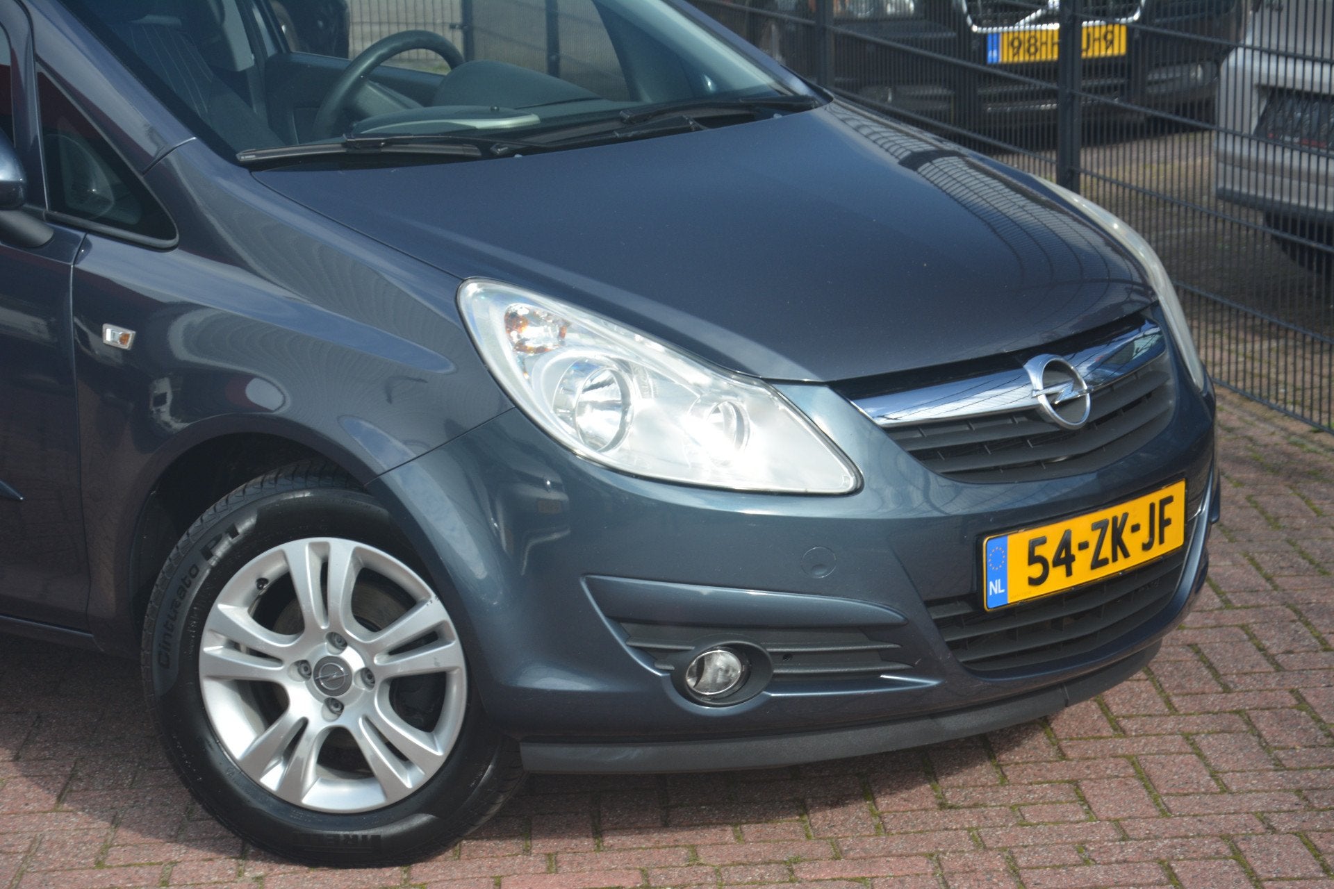 Opel Corsa 1.4-16V Enjoy | Airco | Cruise-control | Elek.ram, Auto's, Voorwielaandrijving, Gebruikt, 4 cilinders, Origineel Nederlands