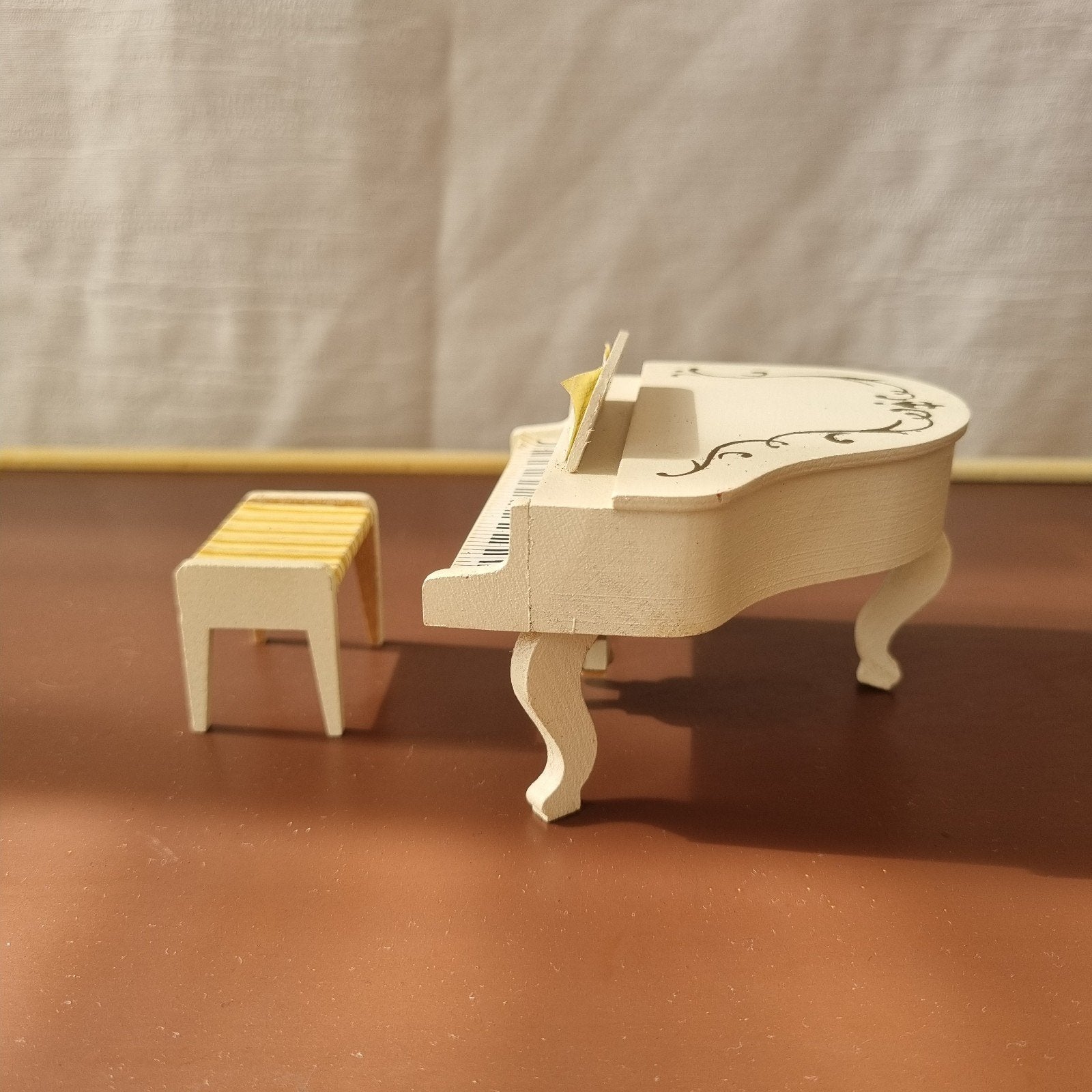 Lundby piano vleugel met krukje Vintage poppenhuis miniatuur, Ophalen of Verzenden, Zo goed als nieuw, Poppenhuis