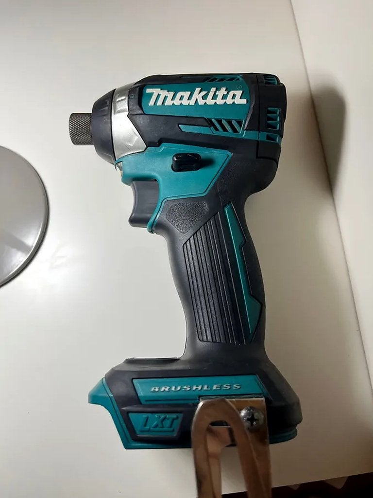 Makita DTD154 18V LXT Slagschroevendraaier