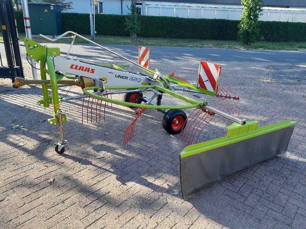 Claas liner 320, Ophalen, Zo goed als nieuw
