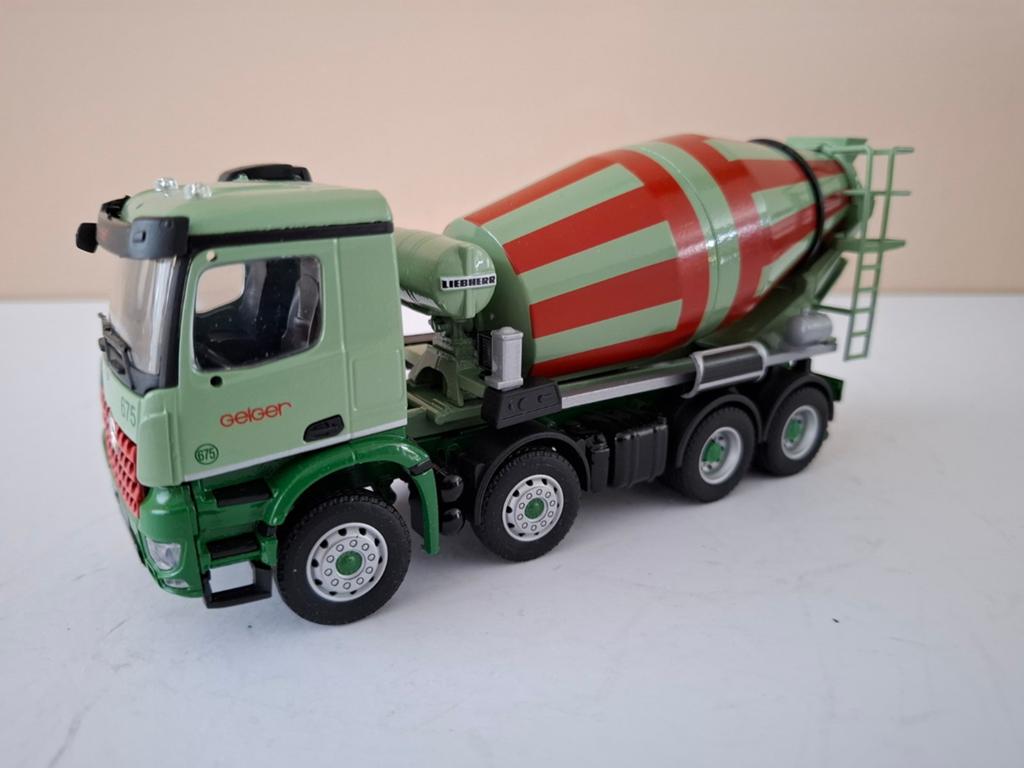 Mercedes Actros Betonmixer van conrad., Hobby en Vrije tijd, Modelauto's | 1:50, Ophalen of Verzenden, Nieuw, Bus of Vrachtwagen
