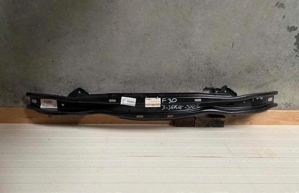 Bmw f30 bumperbalk, Auto-onderdelen, Ophalen of Verzenden, BMW, Bumper