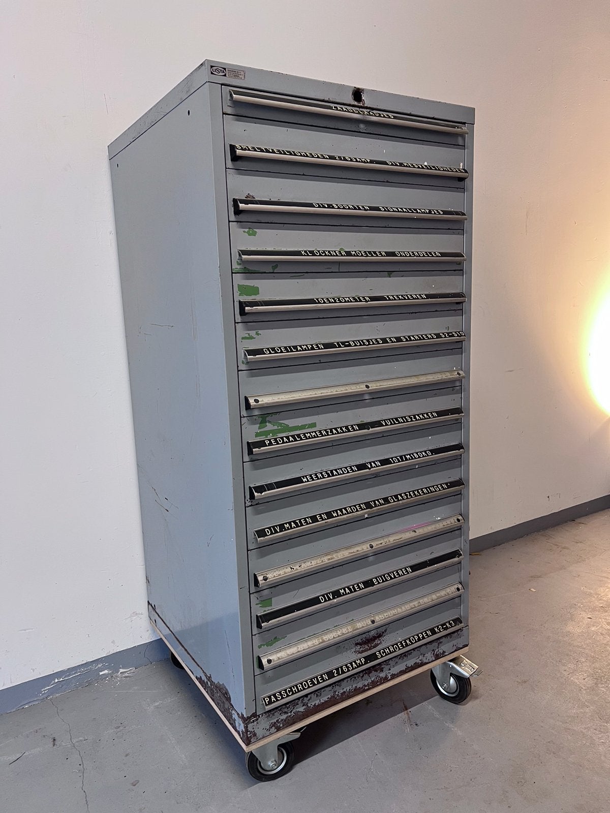 Vintage stalen laden gereedschap kast., Ophalen, 50 tot 100 cm, Zo goed als nieuw, Minder dan 100 cm
