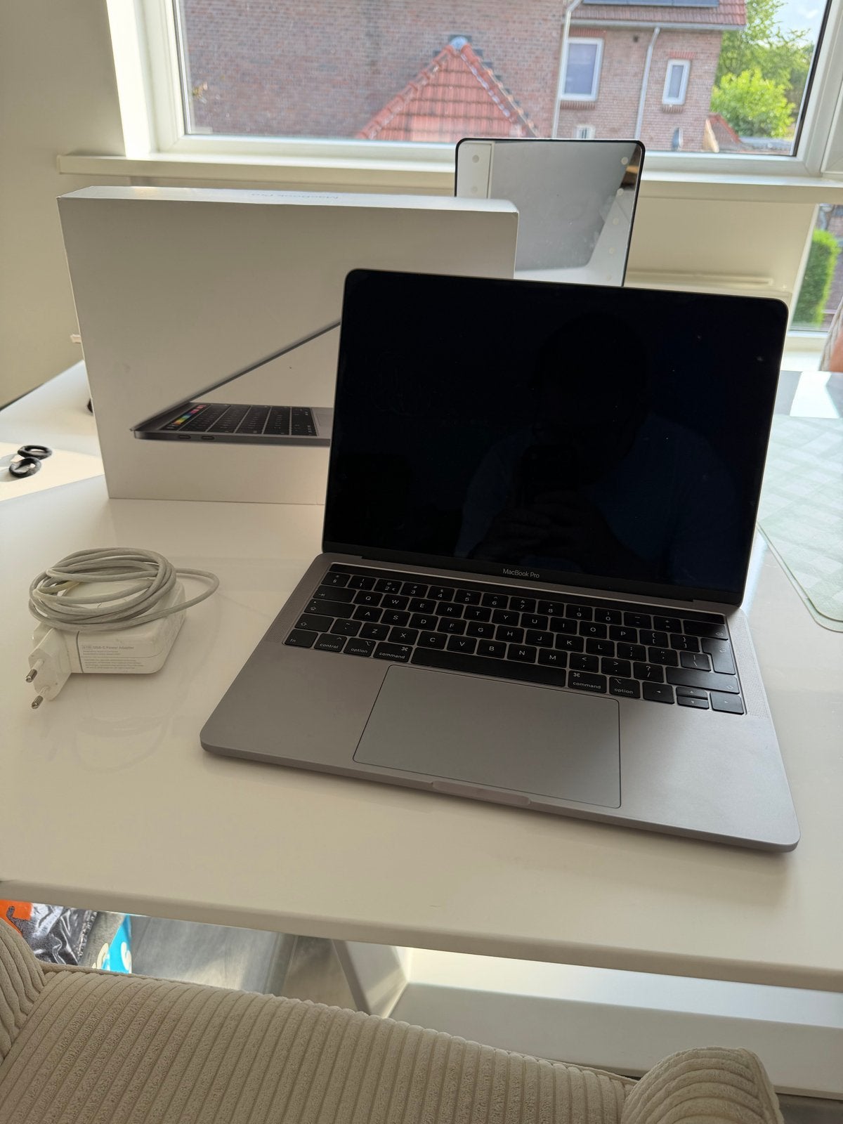 MacBook Pro 13-inch 2019 - Zo goed als nieuw, 2 tot 3 Ghz, Qwerty, 8 GB, 13 inch