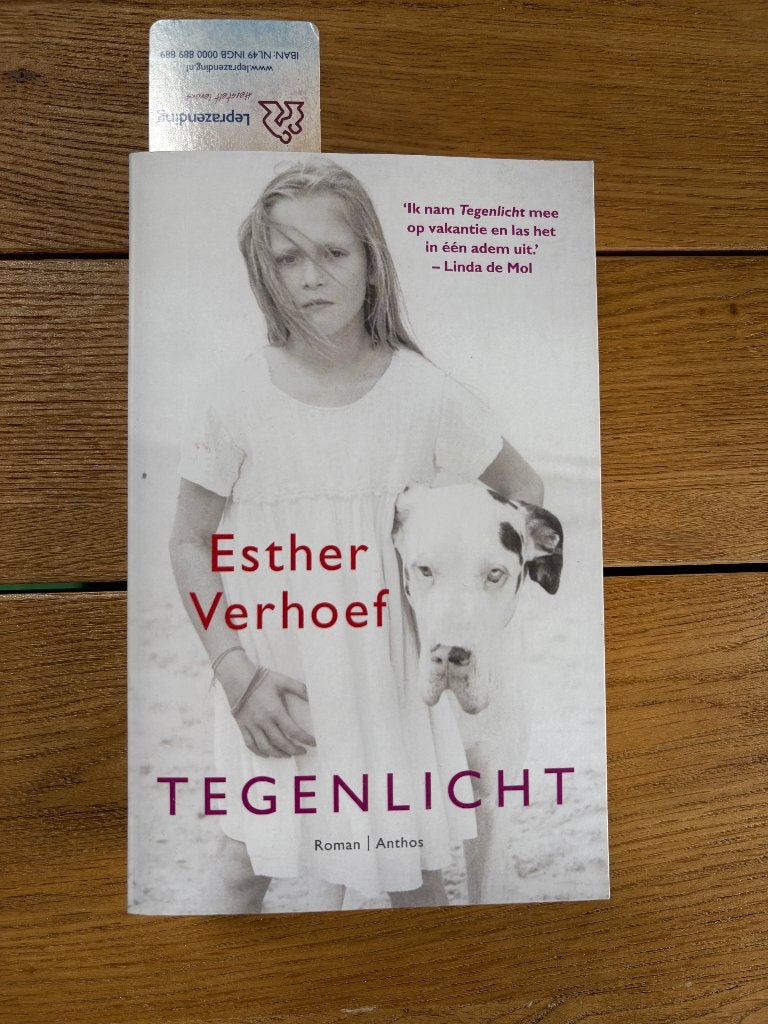 Esther Verhoef - Tegenlicht, Ophalen of Verzenden, Zo goed als nieuw, Esther Verhoef