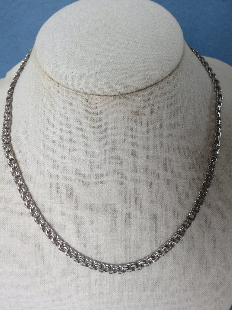 Antieke halsketting met dubbele schakels in gekeurd zilver, Ophalen of Verzenden, Zilver, Ketting