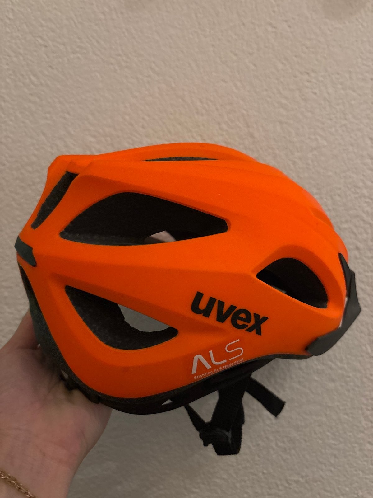 Uvex Fietshelm Oranje - Zo goed als nieuw, Fietsen en Brommers, Fietsaccessoires | Fietshelmen, Ophalen of Verzenden, Zo goed als nieuw