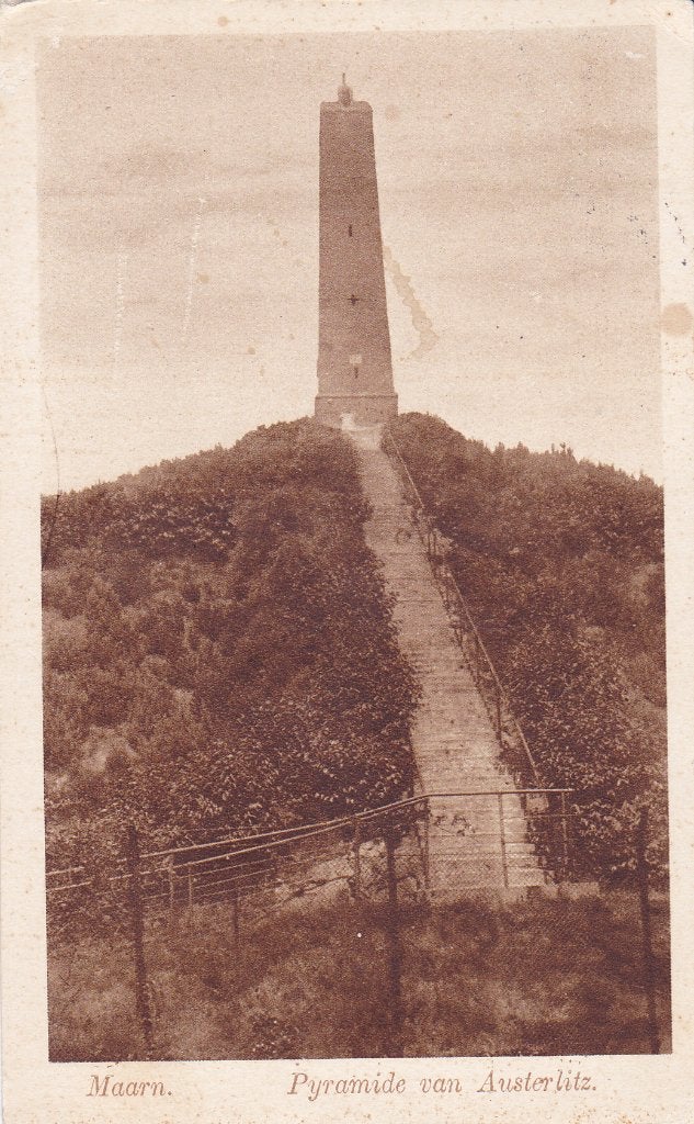 Maarn. Ansichtkaart Pyramide van Austerlitz., Ophalen of Verzenden, 1920 tot 1940, Gelopen, Utrecht