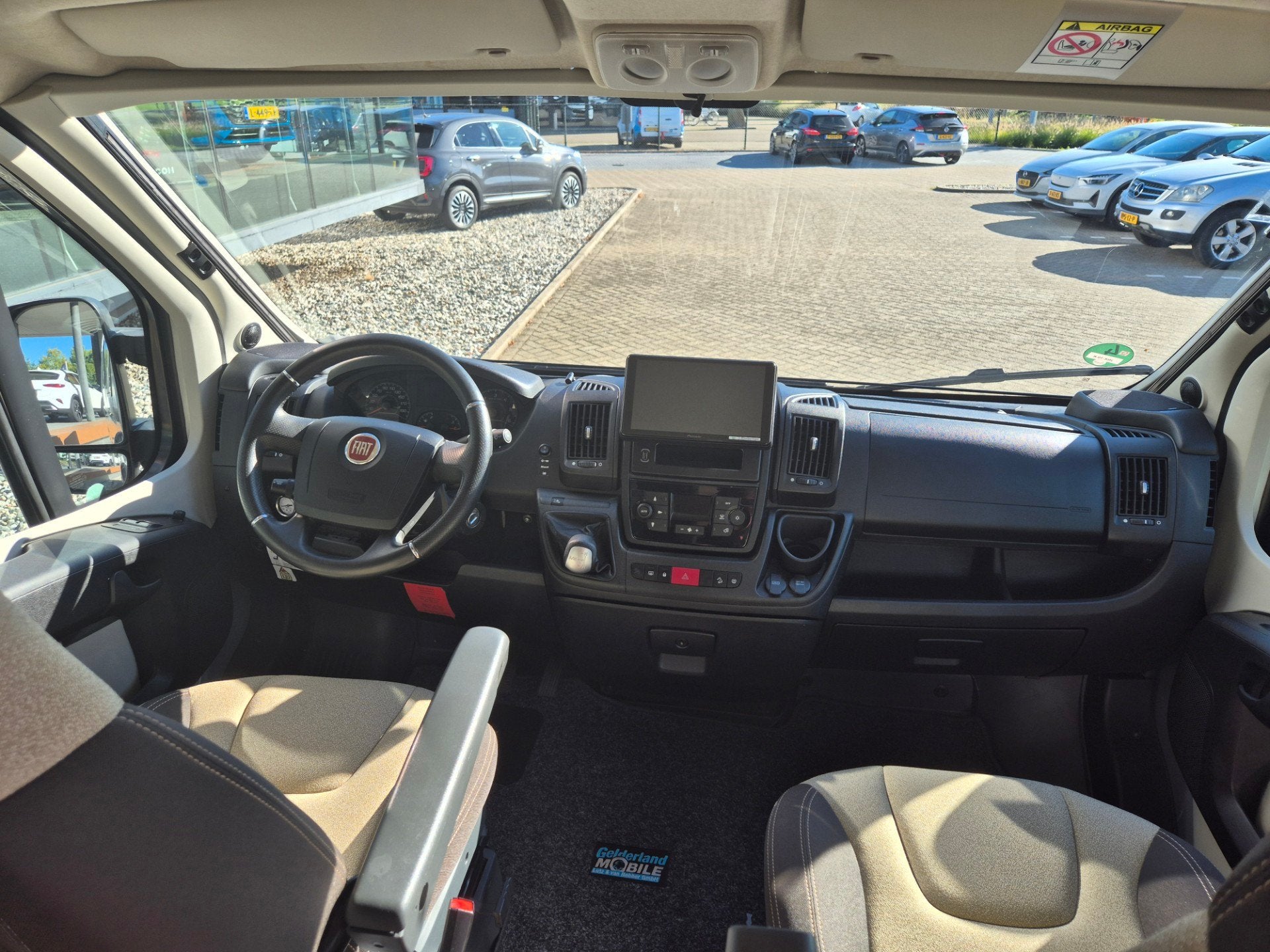 Hymer Eriba AYERS ROCK, Afzuigkap, Elektrische ramen, Bedrijf, Diesel