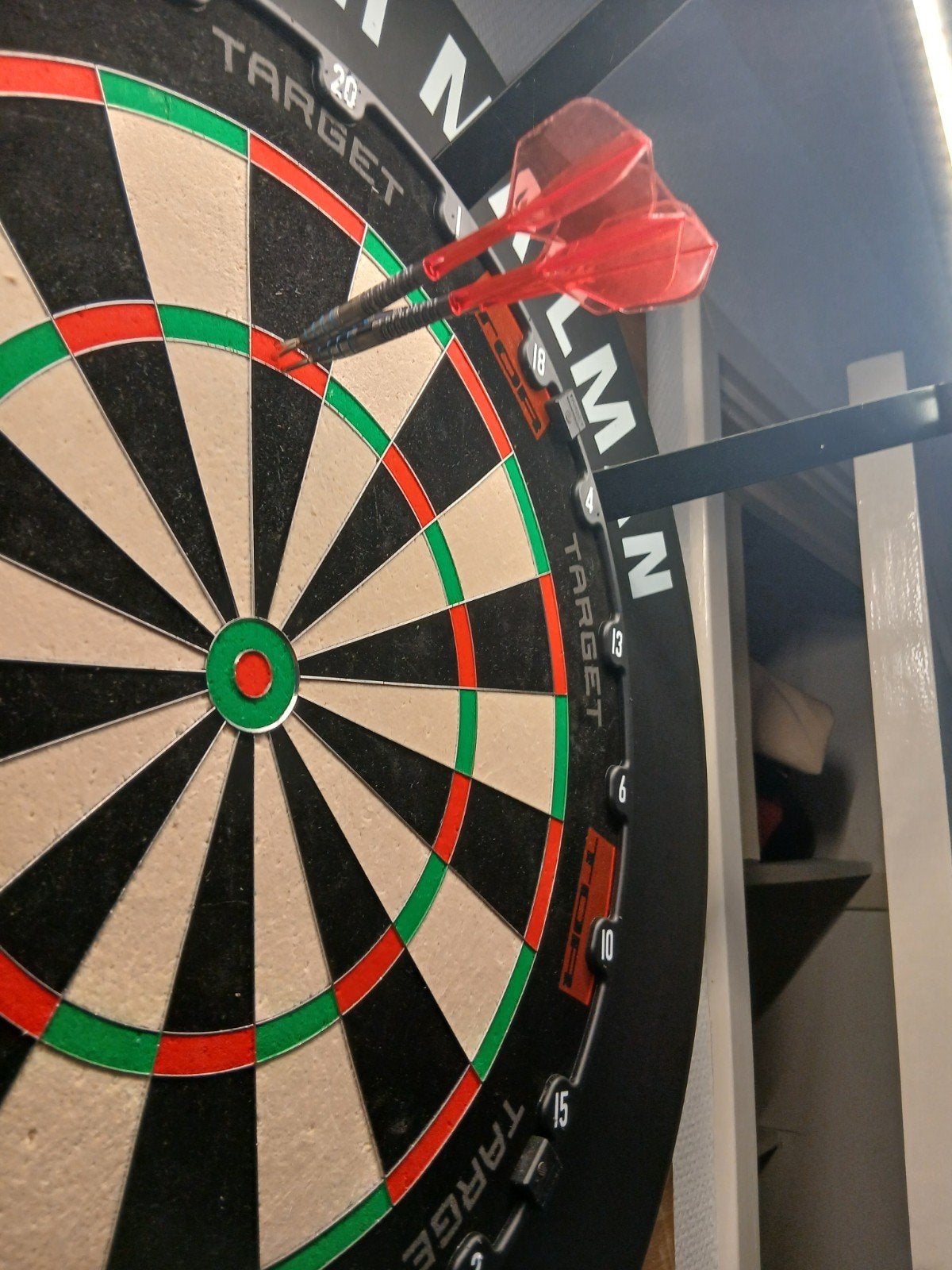 Jeffrey de graaf dartpijlen 23 gram met k flex intermedium, Sport en Fitness, Darts, Ophalen of Verzenden, Zo goed als nieuw, Pijlen
