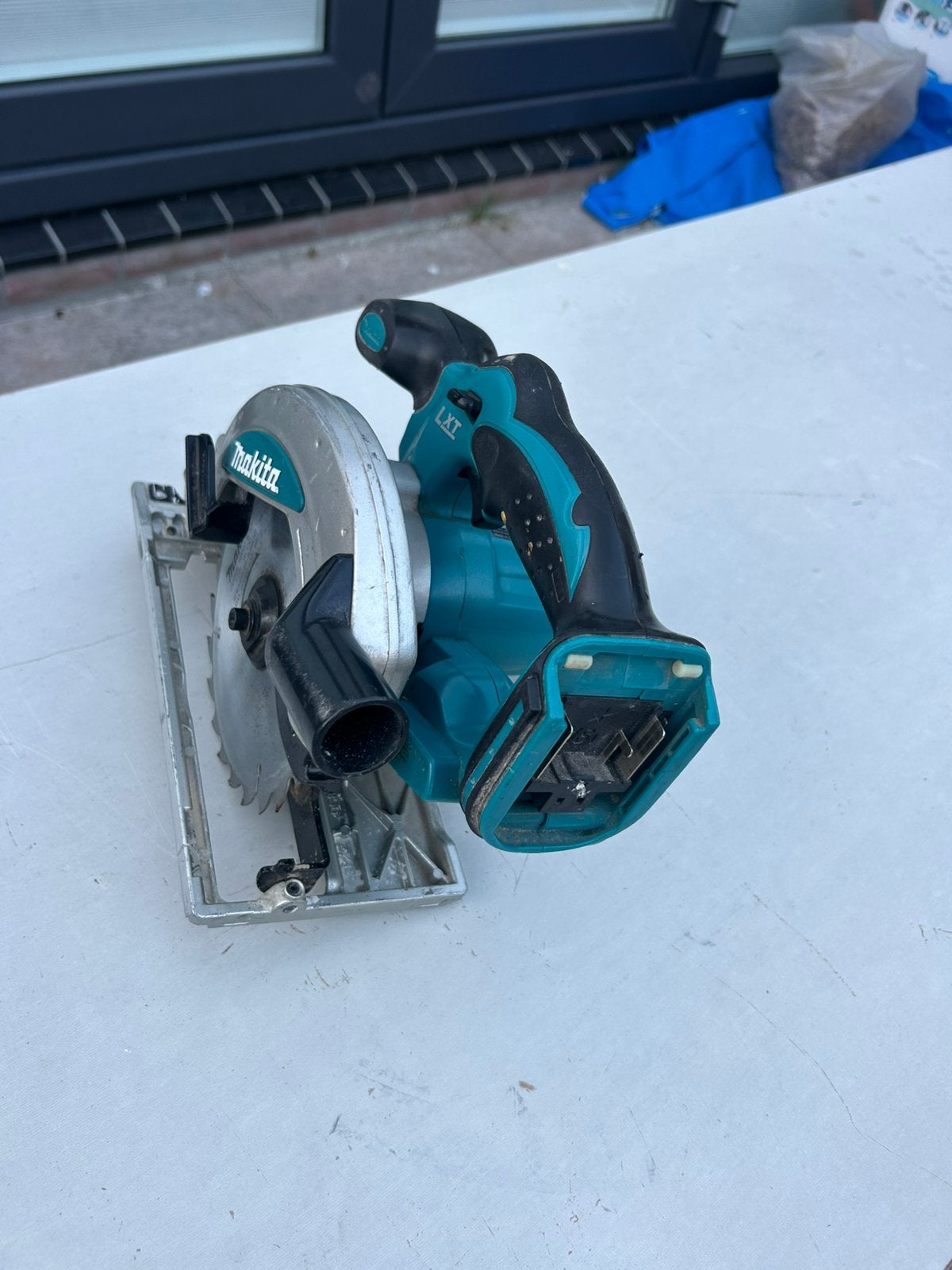 Makita 18v accu cirkelzaag, Cirkelzaag, Ophalen of Verzenden, Zo goed als nieuw, 30 tot 70 mm