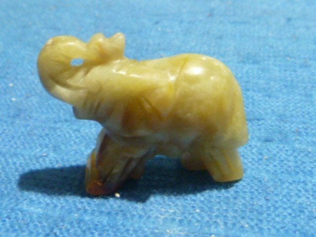 Hanger olifant van jade, Ophalen of Verzenden, Nieuw