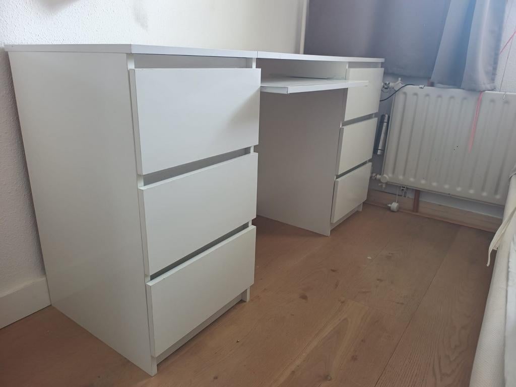 Ikea bureau wit met 2 lade blokken en uitschuifbare plateau, Ophalen of Verzenden