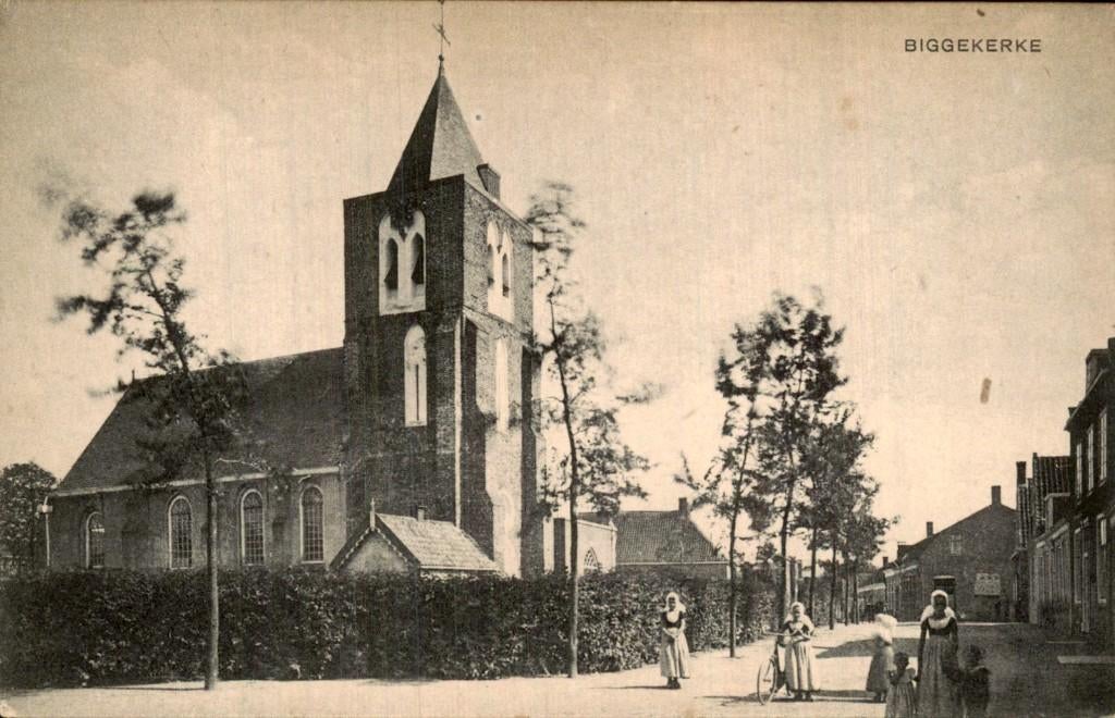 Biggekerke - Kerk - Straatzicht, Ophalen of Verzenden, Voor 1920, Ongelopen, Zeeland
