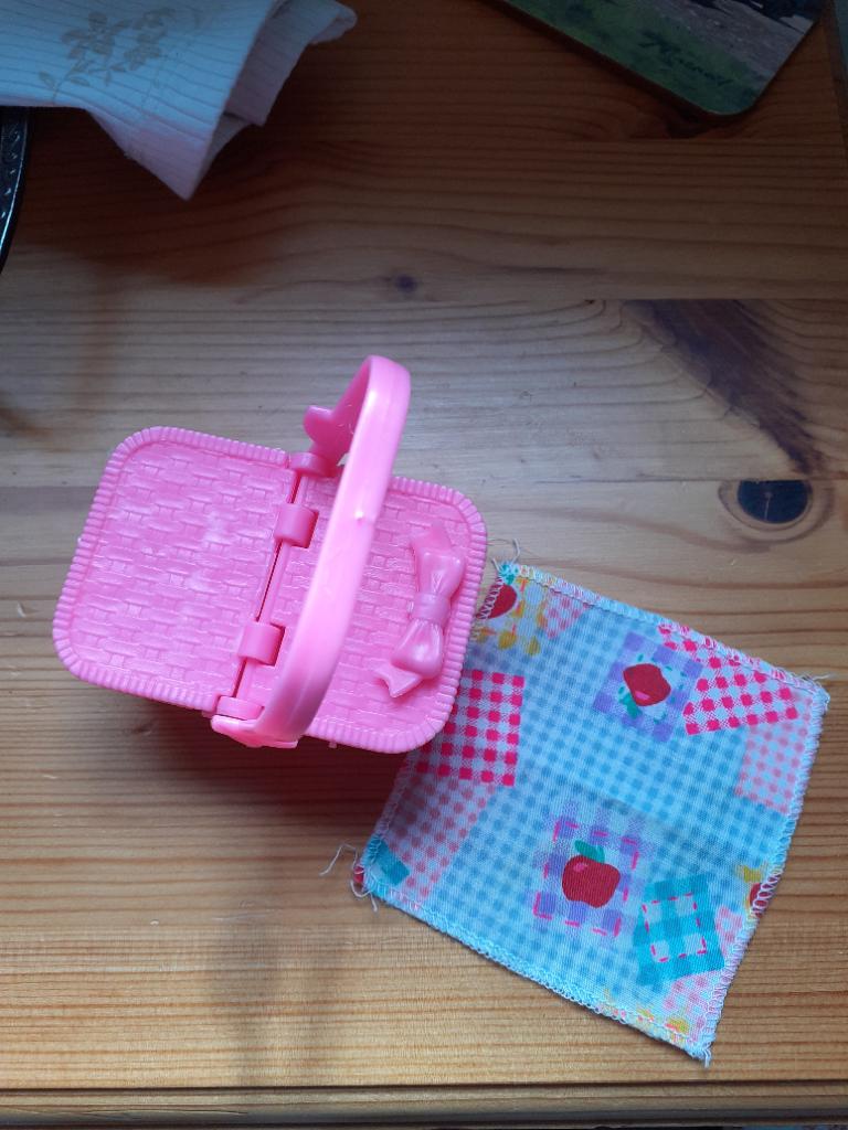 Barbie Nibbles Picknickmand 1995, Kinderen en Baby's, Speelgoed | Poppen, Ophalen of Verzenden, Zo goed als nieuw, Barbie