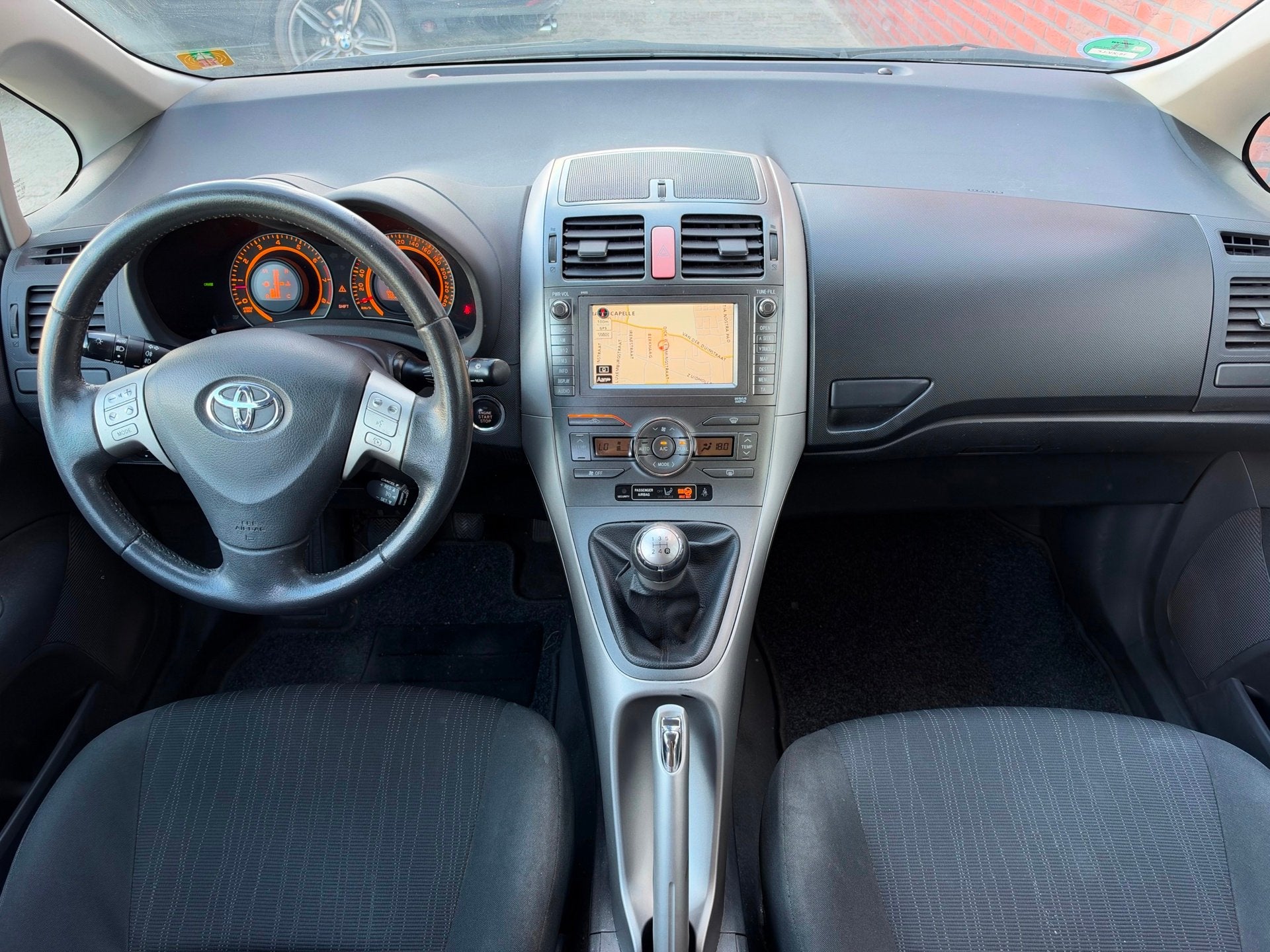Toyota Auris 1.6-16V Luna Business / Navi / Clima / Keyless, Auto's, Voorwielaandrijving, Gebruikt, 4 cilinders, Met garantie (alle)