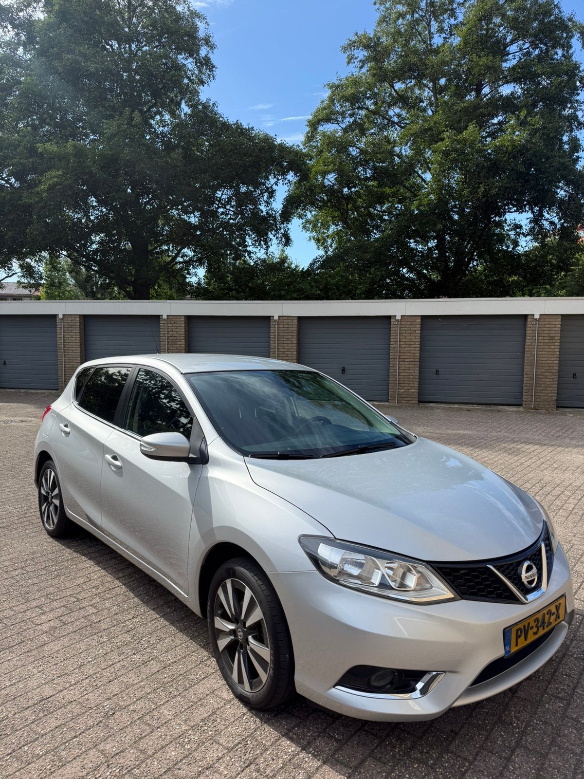 Nissan Pulsar 1.2 Dig-t 85KW 2017 Grijs, Auto's, Nissan, Voorwielaandrijving, Zwart, 4 cilinders, 1165 kg