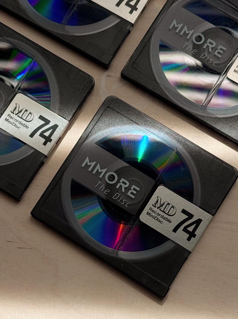 MMORE - 4x 74min minidisc schijfjes, Audio, Tv en Foto, Walkmans, Discmans en Minidiscspelers, Ophalen, Minidisc-speler