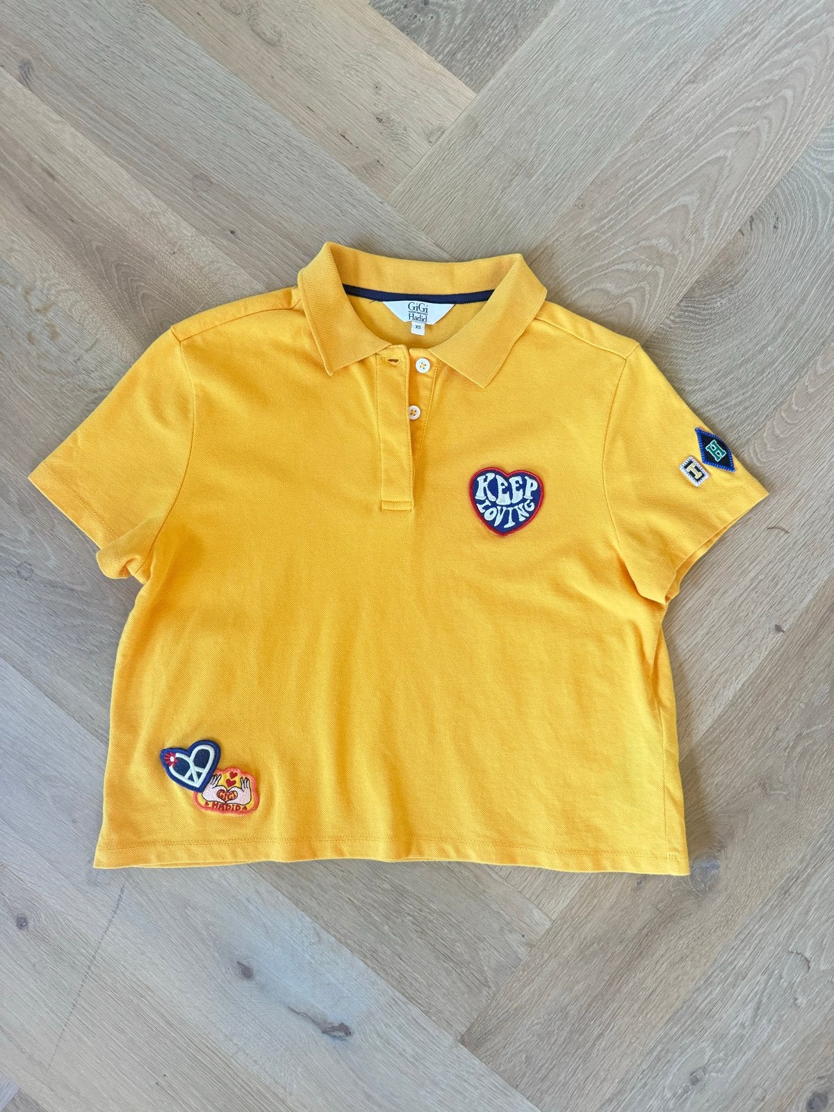 Tommy Hilfiger x Gigi Hadid Cropped Polo XS - Nieuw, Geel, Nieuw, Ophalen of Verzenden, Korte mouw