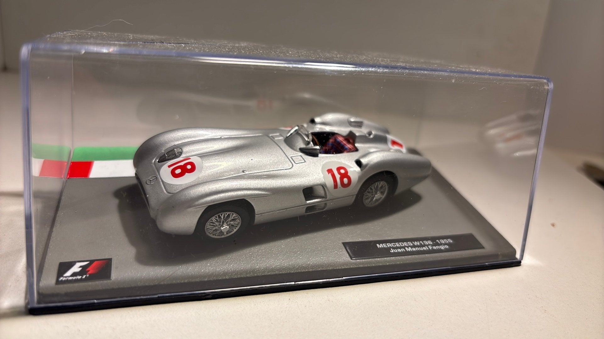 F1 mercedes w196 jaun manuel fangio 1955 atlas 1.43, Overige merken, Auto, Ophalen of Verzenden, A