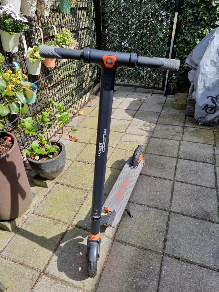 Zo goed als nieuwe elektrische step - Inclusief oplader, Ophalen of Verzenden, Zo goed als nieuw, Elektrische step (E-scooter)