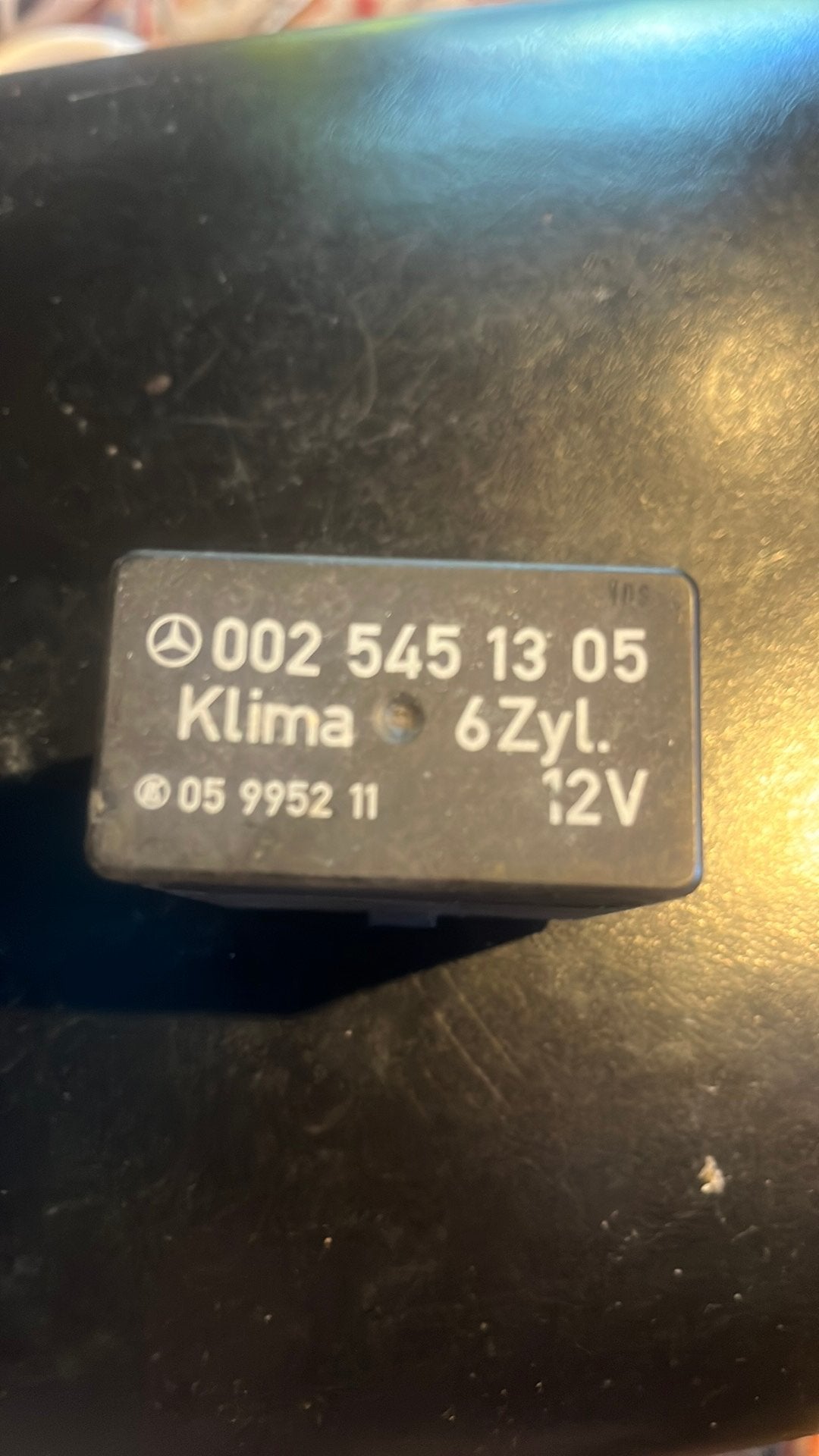 Mercedes W124 Klima relais airco A 002 545 13 05, Ophalen, Gebruikt