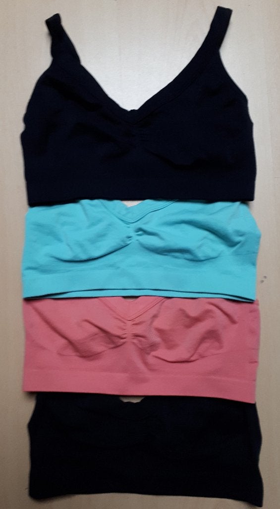 4 Sportbh's Maat M. Samen € 10 of € 3 per stuk., Kleding | Dames, Sportkleding, Maat 38/40 (M), Overige kleuren, Ophalen of Verzenden