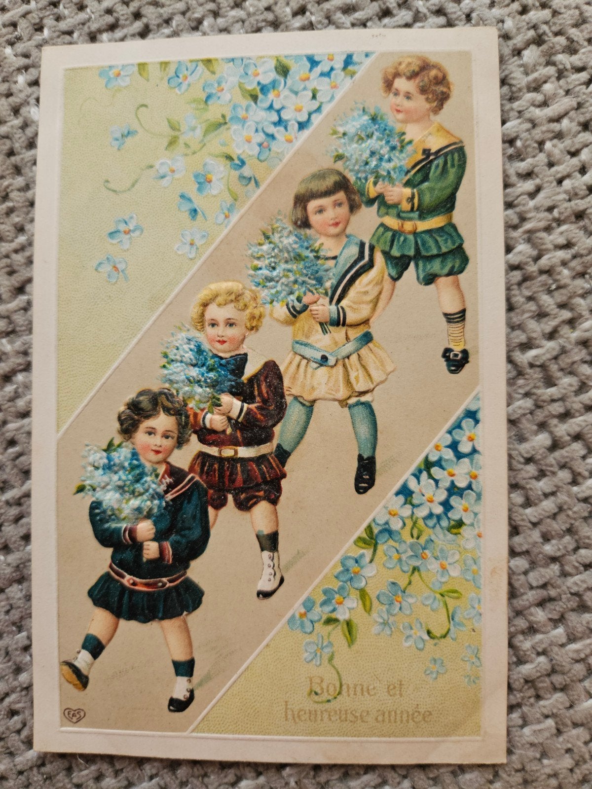 brocante relief  met kinderen en bloemen, Ophalen of Verzenden, Voor 1920, Gelopen, Kinderen