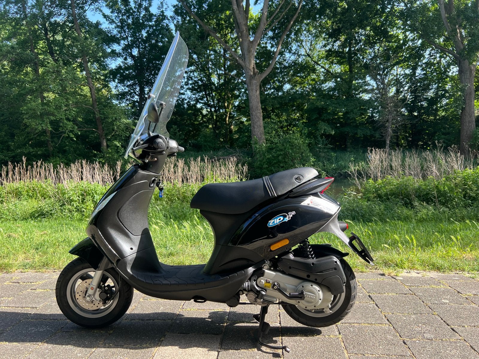 Piaggio Zip 25 4T - Zwart, Goed Onderhouden eerste eigenaar, Ophalen, Gebruikt, Zip, Benzine