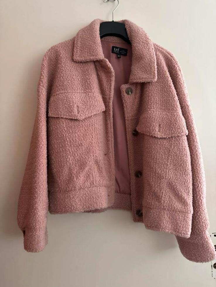 Zara teddy jas - XS - valt als S/M - Zo goed als nieuw!, Zara, Ophalen of Verzenden, Zo goed als nieuw, Maat 34 (XS) of kleiner