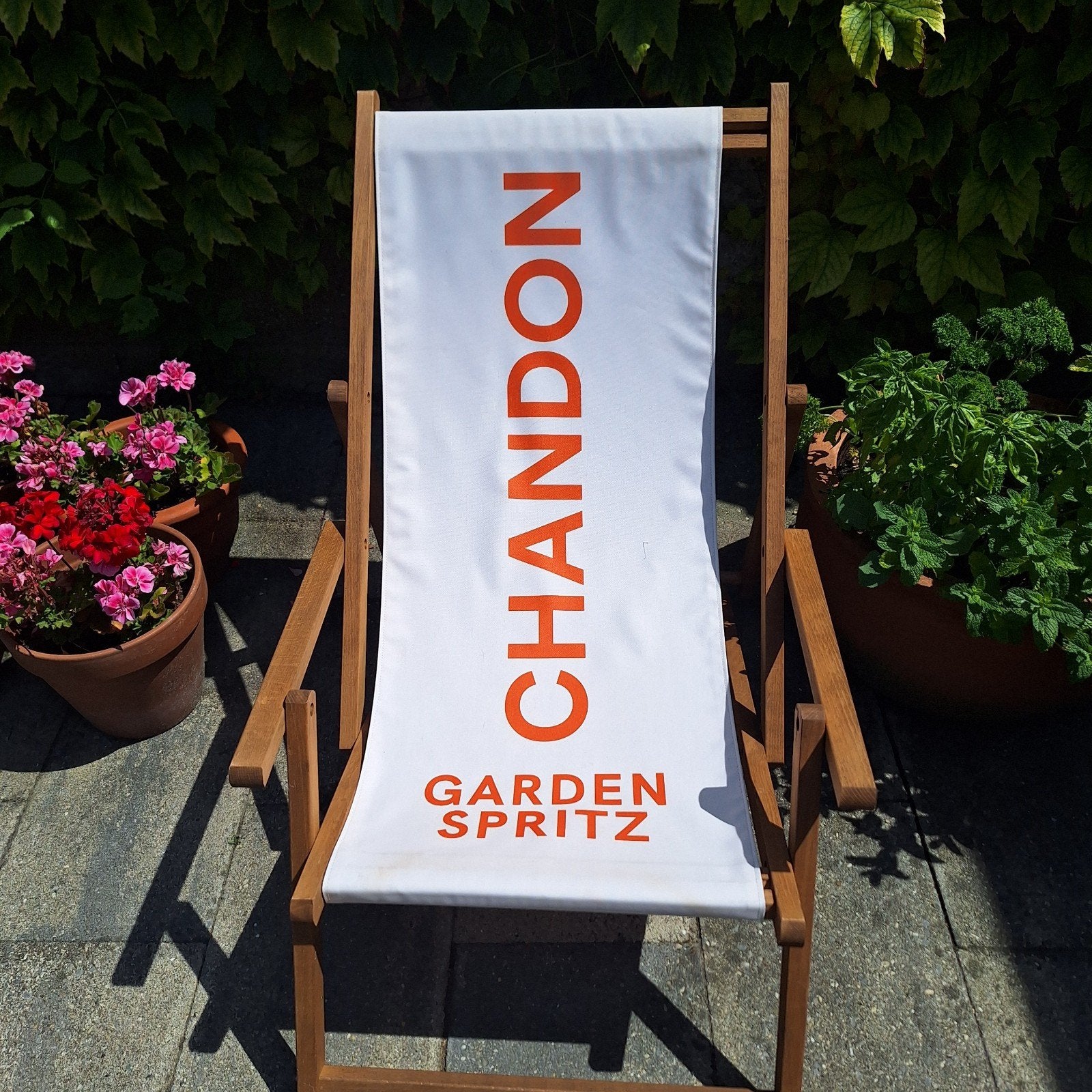Chandon Garden Spritz strandstoel, Ophalen, Gebruikt, Hout, Inklapbaar
