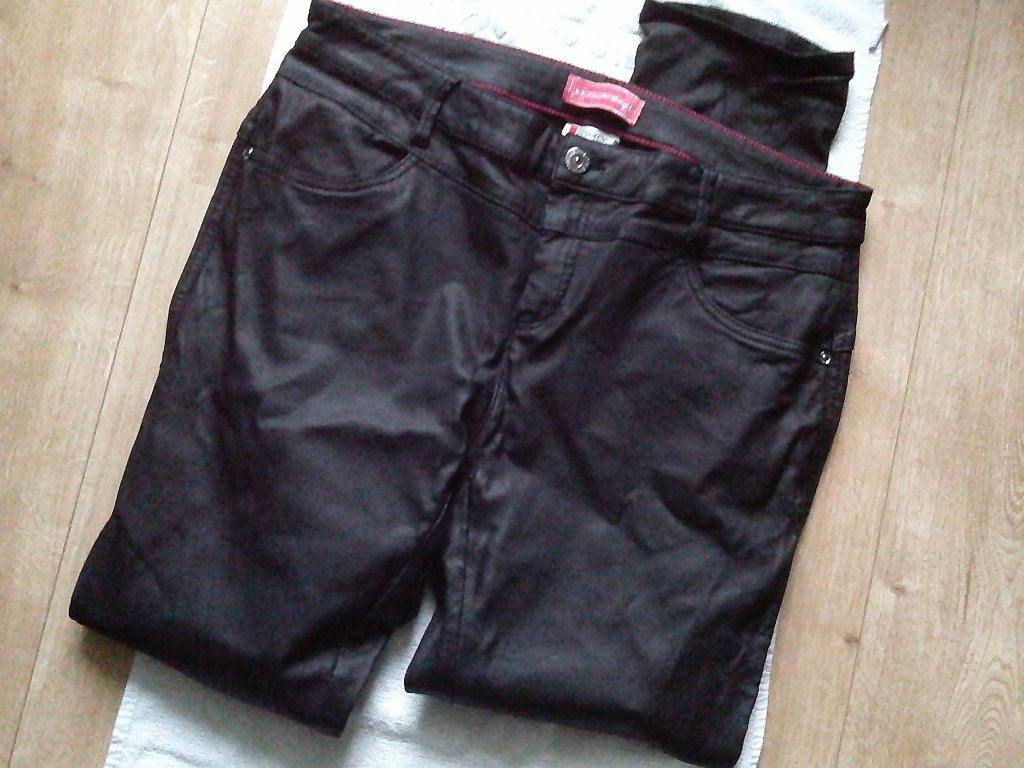 STREET ONE broek IMITITATIE LEER zwart 44 /L30 -GRATIS zend, Kleding | Dames, Broeken en Pantalons, Verzenden, Zwart, Maat 42/44 (L)