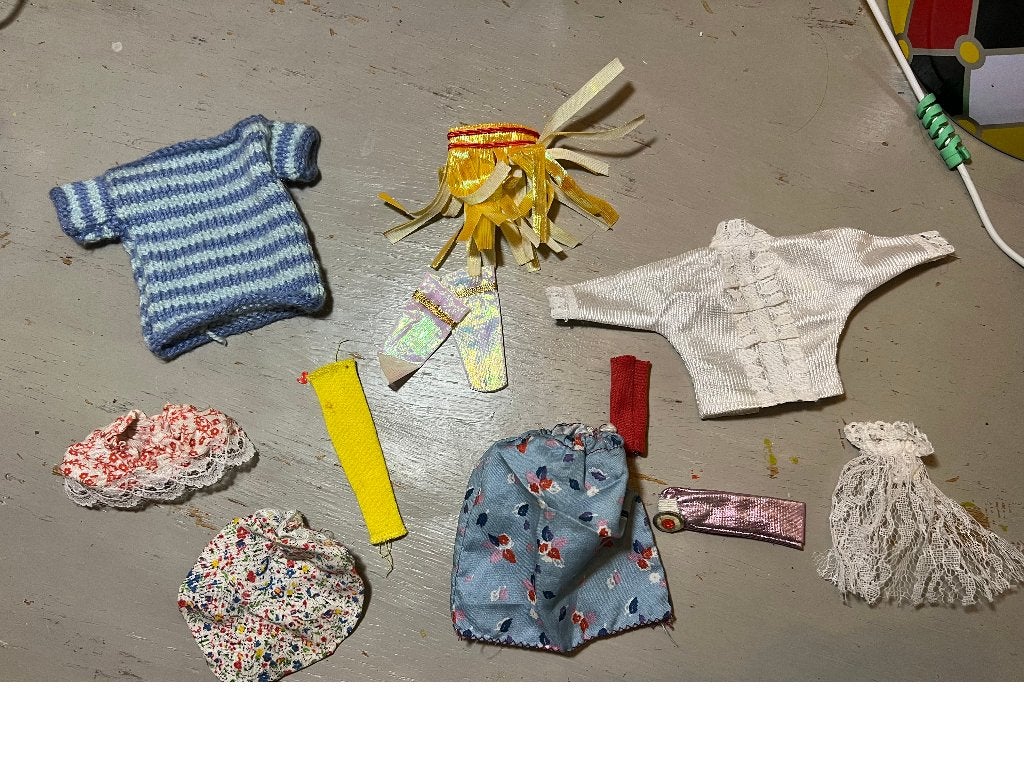 Lotje vintage retro Ken Sindy Fleur Barbie kleertjes poppen, Verzamelen, Poppen, Ophalen of Verzenden, Zo goed als nieuw, Kleertjes