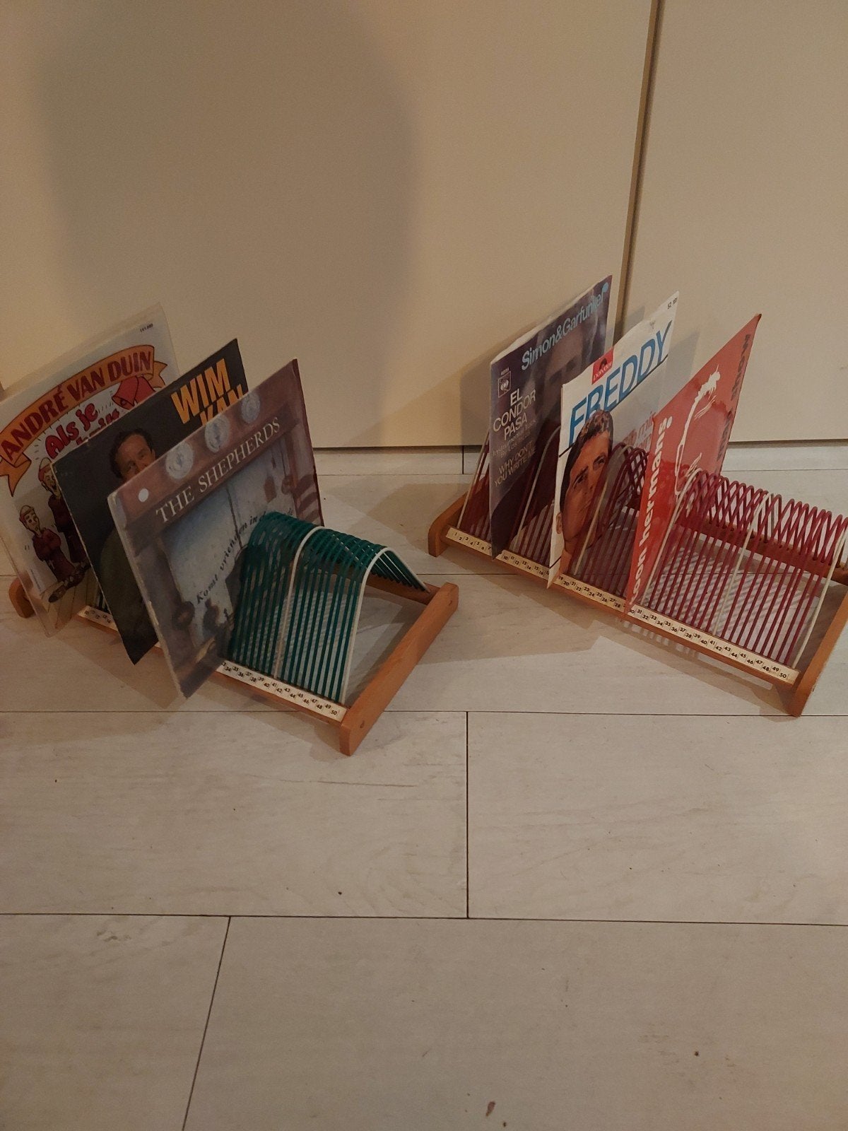 Vintage retro Vynil platen rek singels 2 x, Cd's en Dvd's, Vinyl Singles, Ophalen of Verzenden, LP