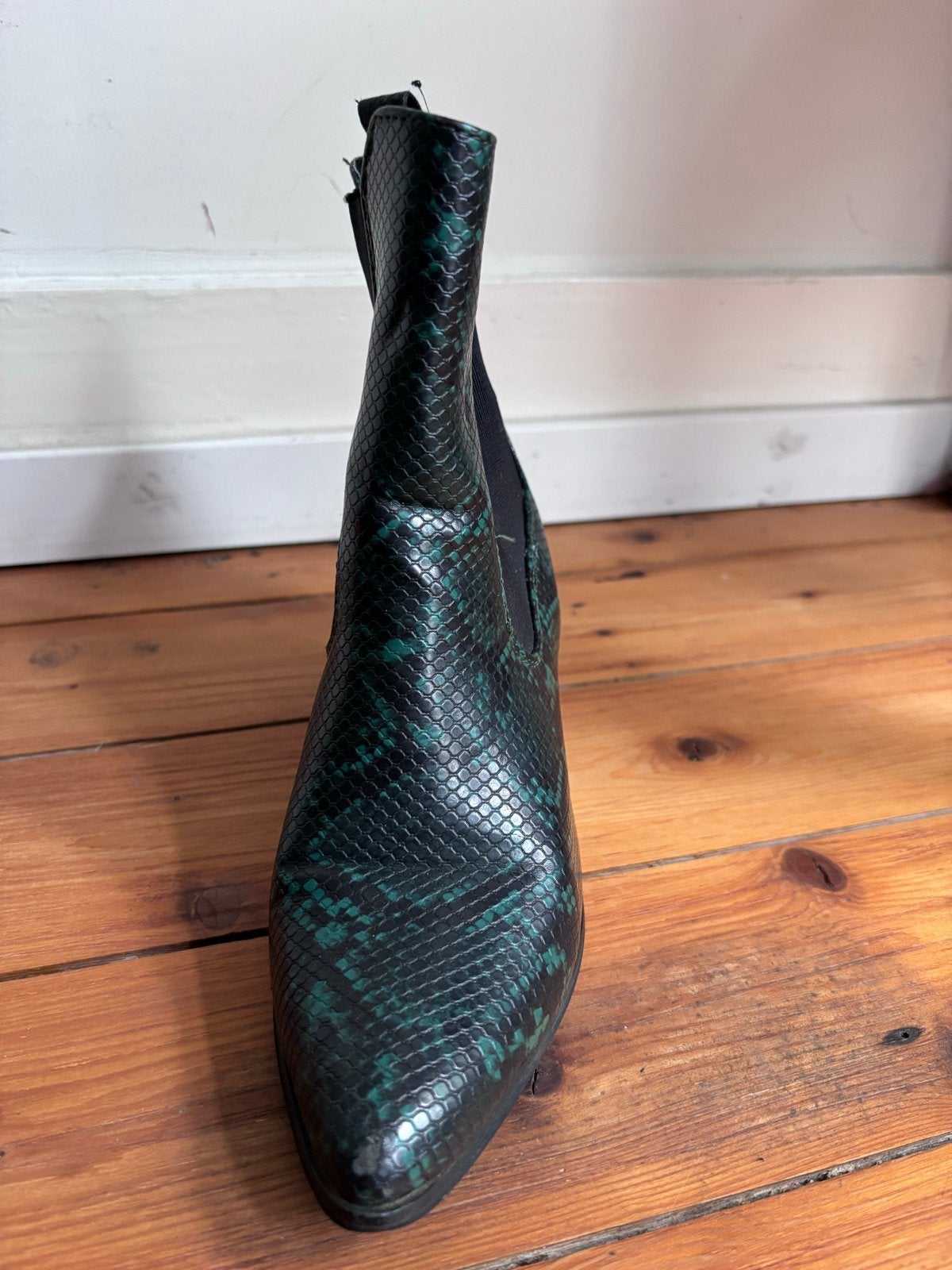 Enkellaarsjes met slangenprint - Groen/Zwart, Ophalen of Verzenden, Zo goed als nieuw, Groen, Lage of Enkellaarzen