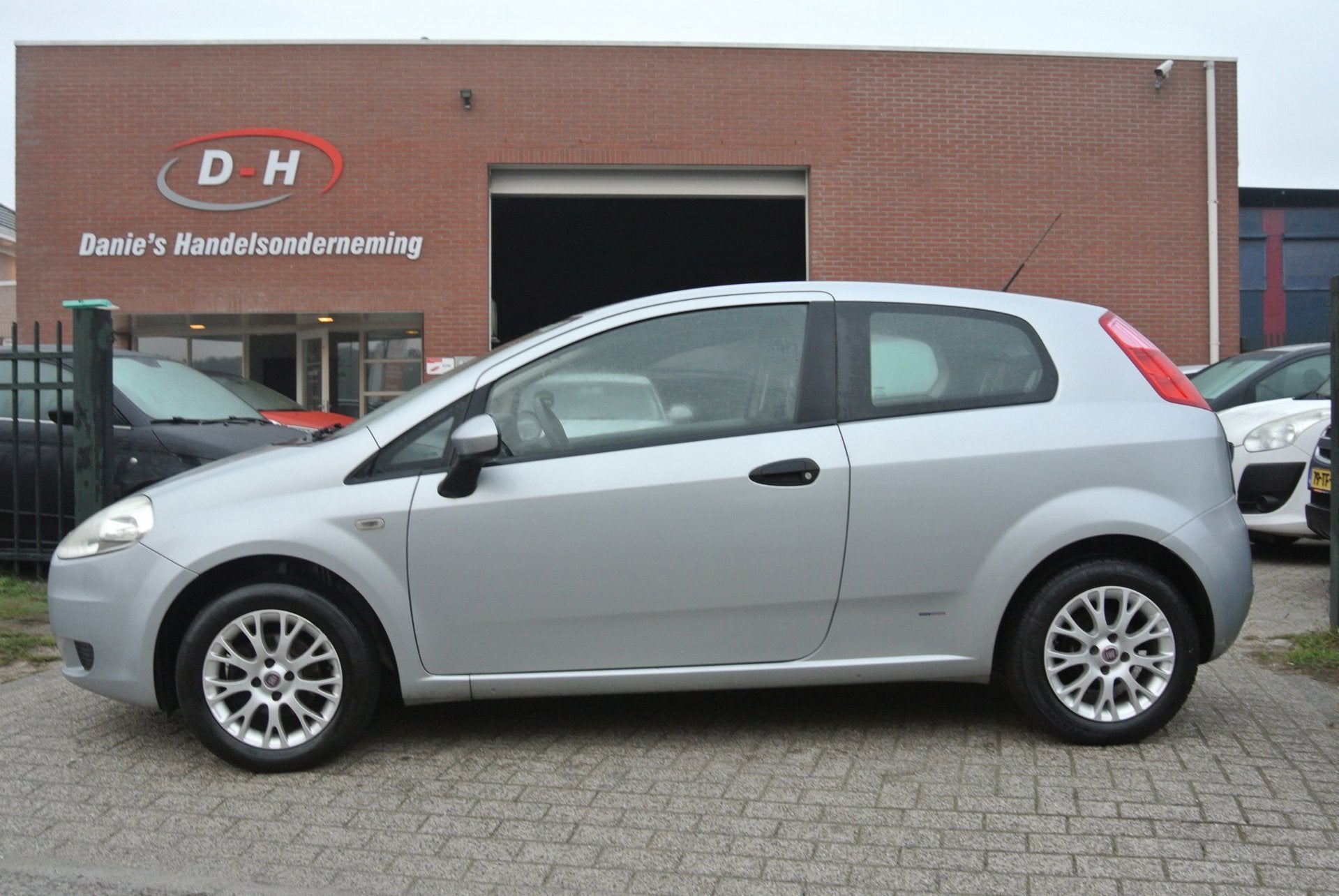 Fiat Grande Punto 1.2 Active airco nieuwe apk inruil mogelij, Auto's, 1242 cc, 4 cilinders, Grande Punto, Origineel Nederlands
