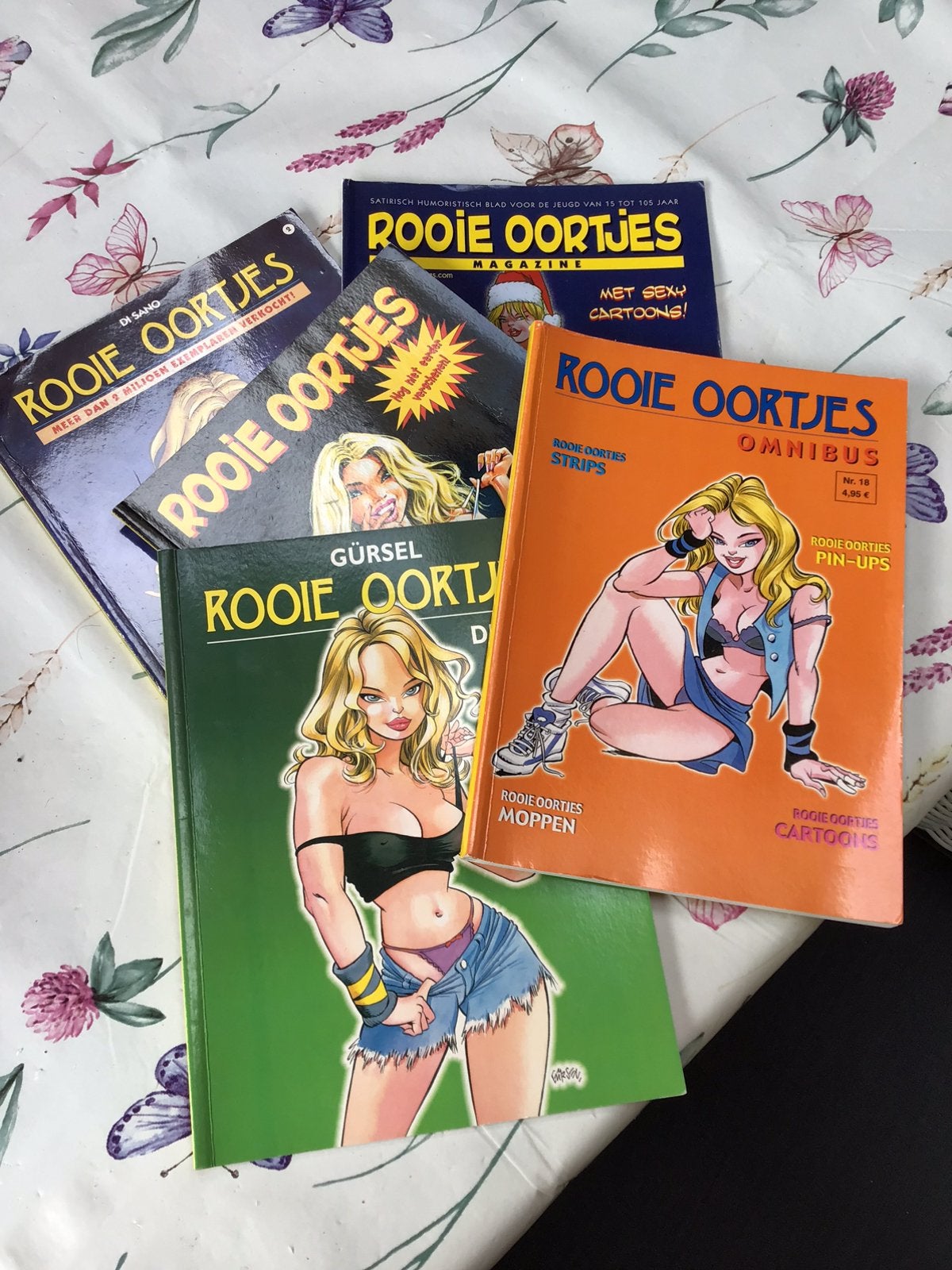 Strips rooie oortjes ophalen €5, Boeken, Ophalen, Gelezen