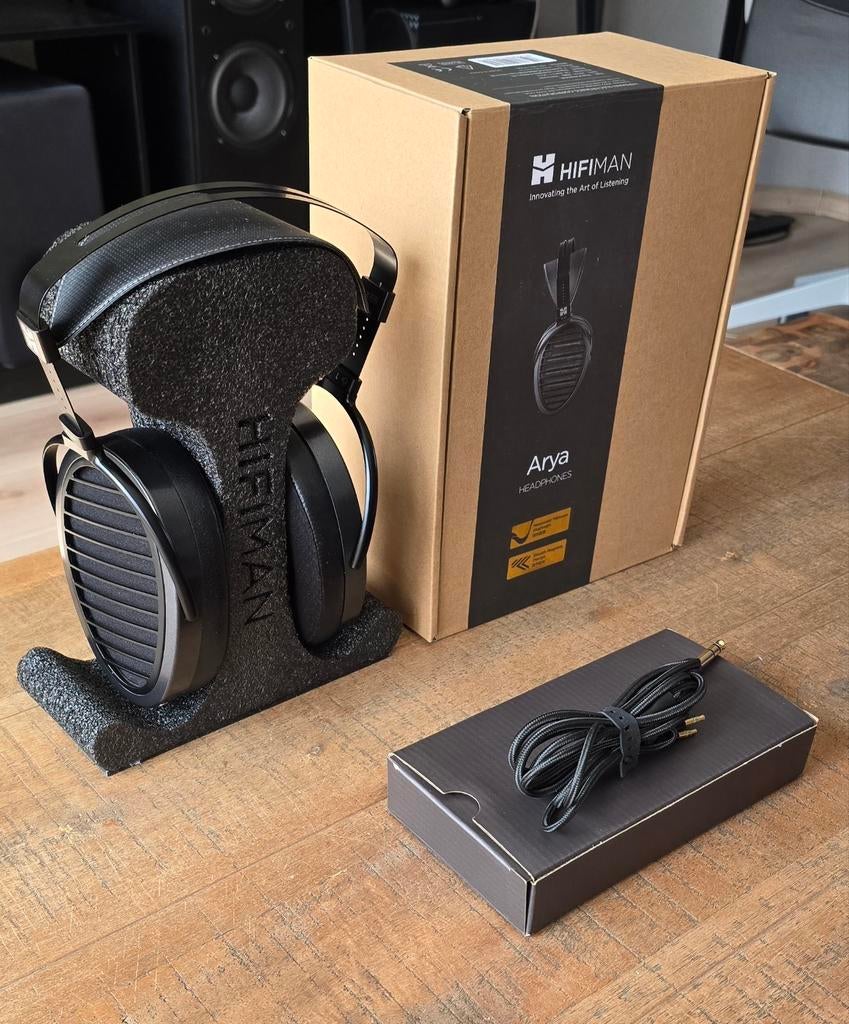 Hifiman Arya stealth