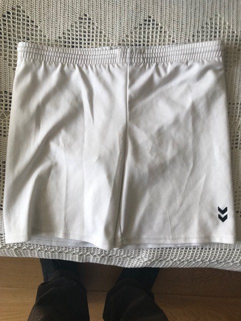 Hummel sportbroekje, Ophalen of Verzenden, Zo goed als nieuw, Jongen, Sport- of Zwemkleding